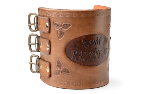Leather wrist brace